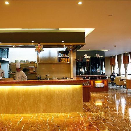 Shenzhen Luohu Railway Station Hotel - West Building Экстерьер фото