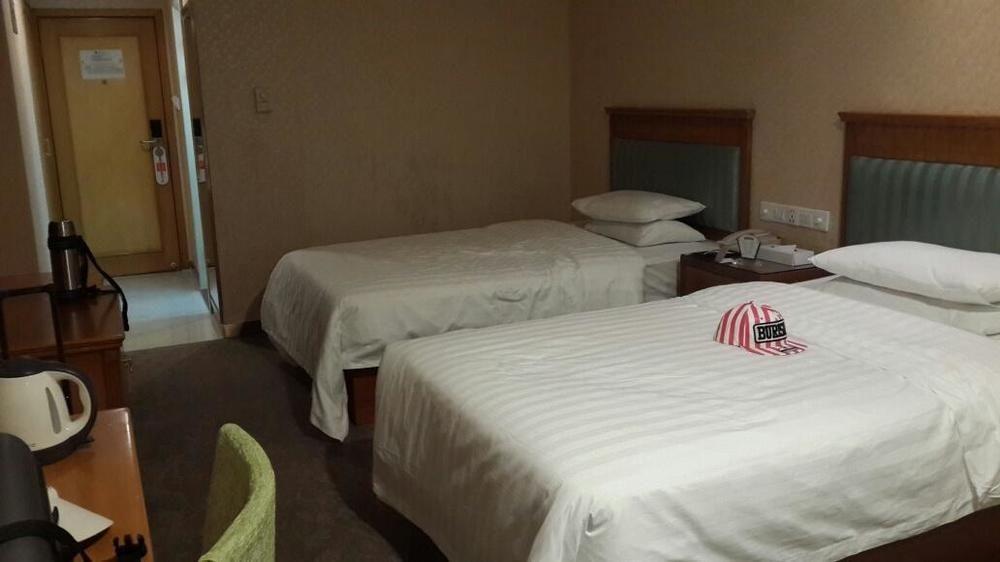 Shenzhen Luohu Railway Station Hotel - West Building Экстерьер фото