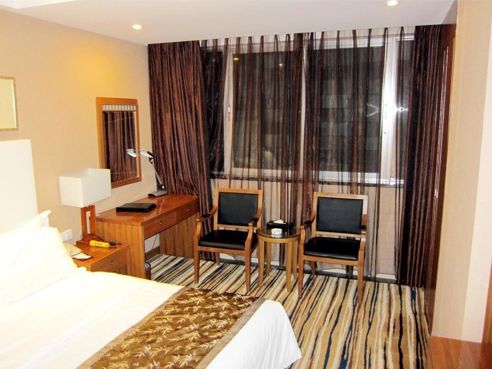 Shenzhen Luohu Railway Station Hotel - West Building Экстерьер фото